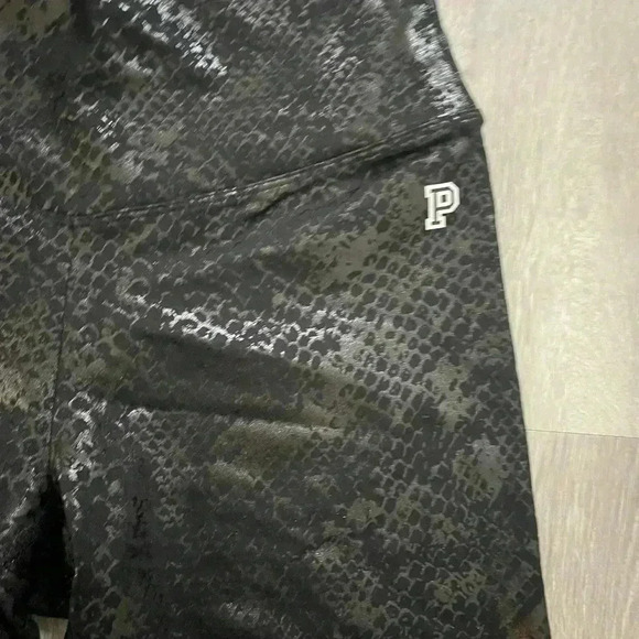 PINK Blacksnake print bike shorts S - Picture 4 of 5